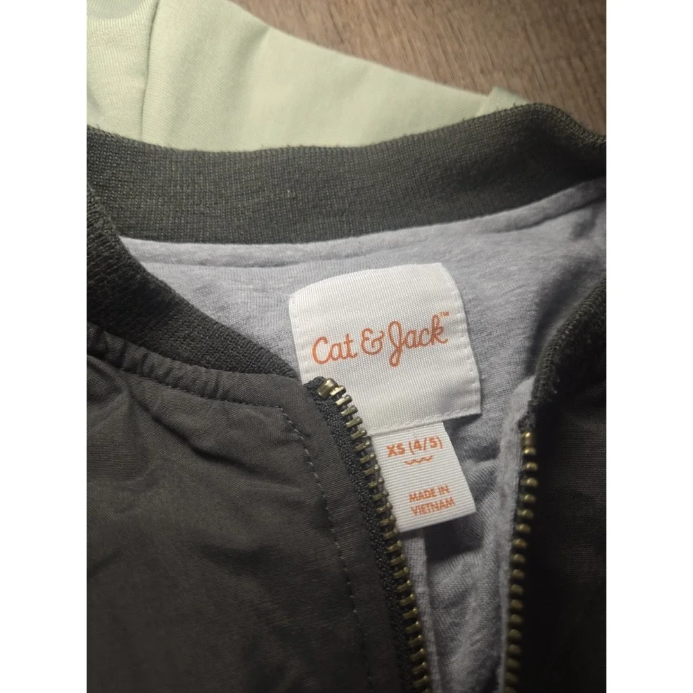 Girls Bearpaw Jumper Size 4 With‎ Jacket Outfit